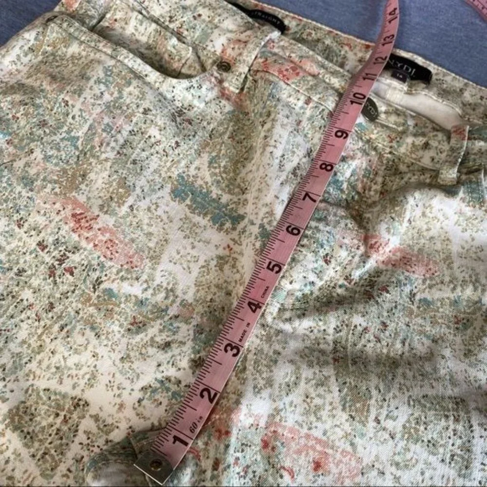 NYDJ Womens Printed Capri Pants Size 14 Multicolor - Picture 8 of 11